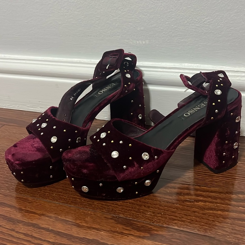 SENSO HEELS Size 38 Women Burgundy